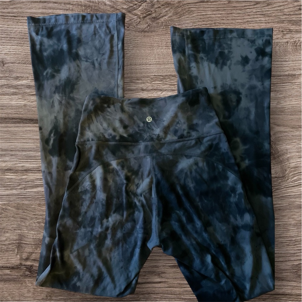 Lululemon flared leggings S6 Diamond Dye Grey